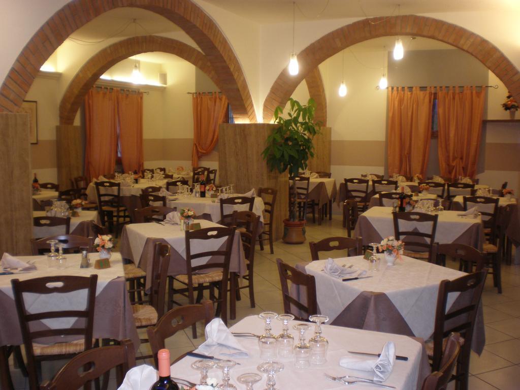 Locanda La Gozzetta Санта-Луче Екстер'єр фото